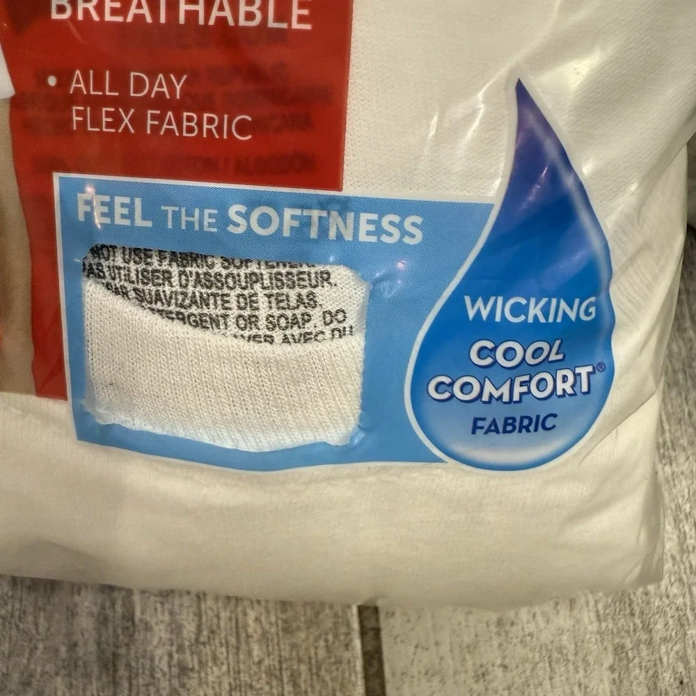 Hanes Men's Tagless White T-Shirts 2-Pack  Size XL Soft & Breathable - NEW‎ - Picture 3 of 4